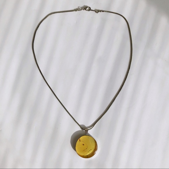 Vintage Rabbit Art Resin Pendant Chain Necklace - Picture 2 of 9